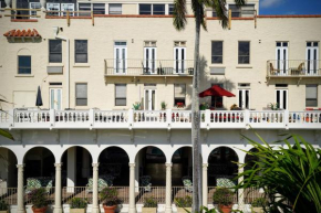 Palm Beach Historic Hotel with Juliette Balconies!
